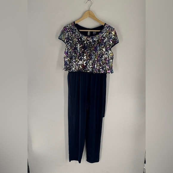 Sequin Embellished Women's jumpsuit - Picture 7 of 13
